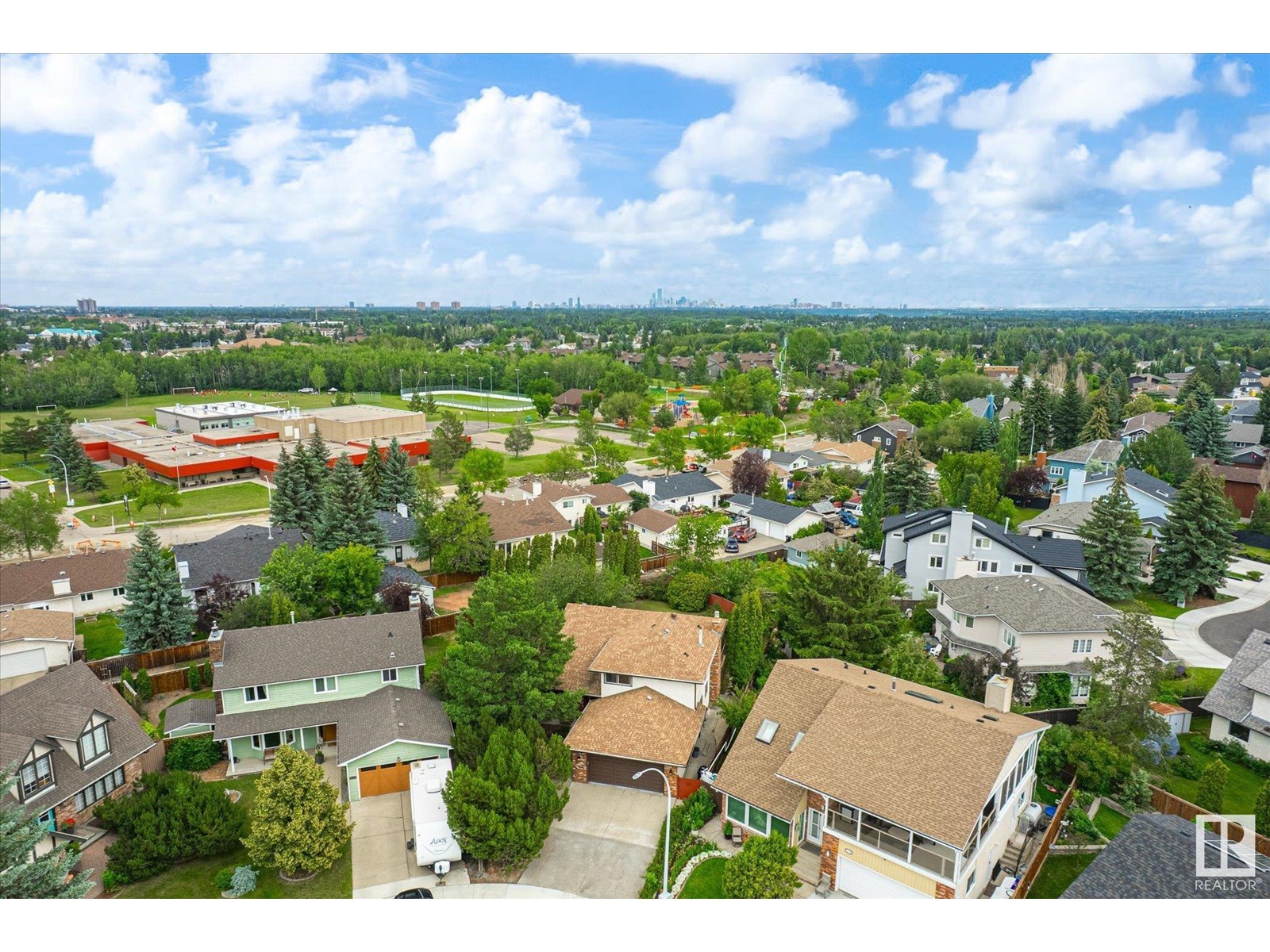 17524 55 AV NW