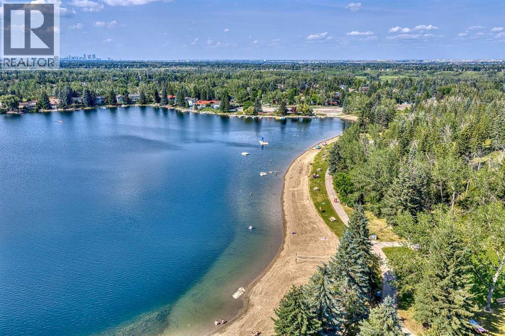154 Midbend Place SE