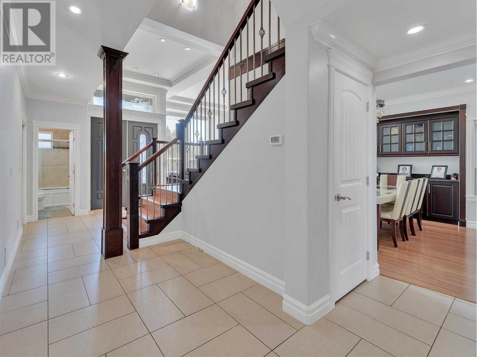 1809 MAMQUAM ROAD
