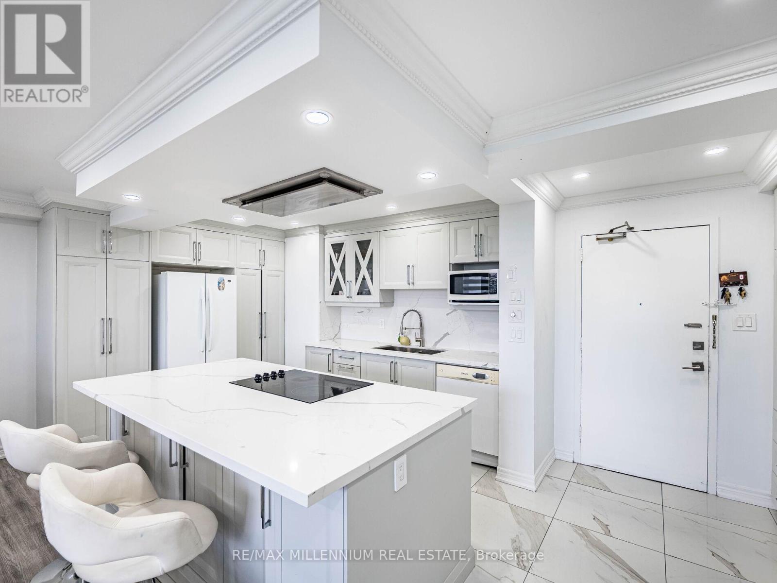 #603 - 2825 ISLINGTON AVENUE