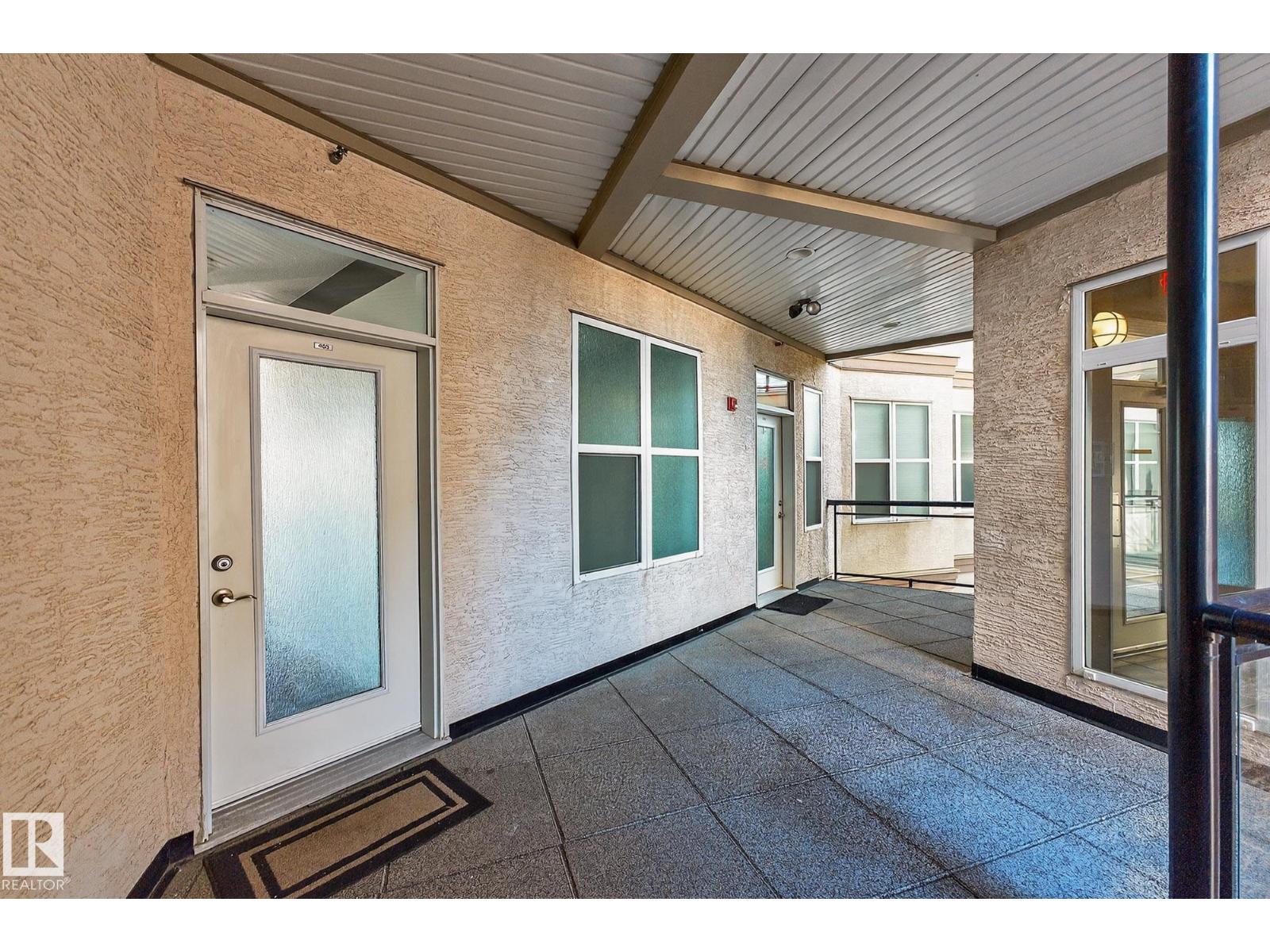 #403 4835 104A ST NW