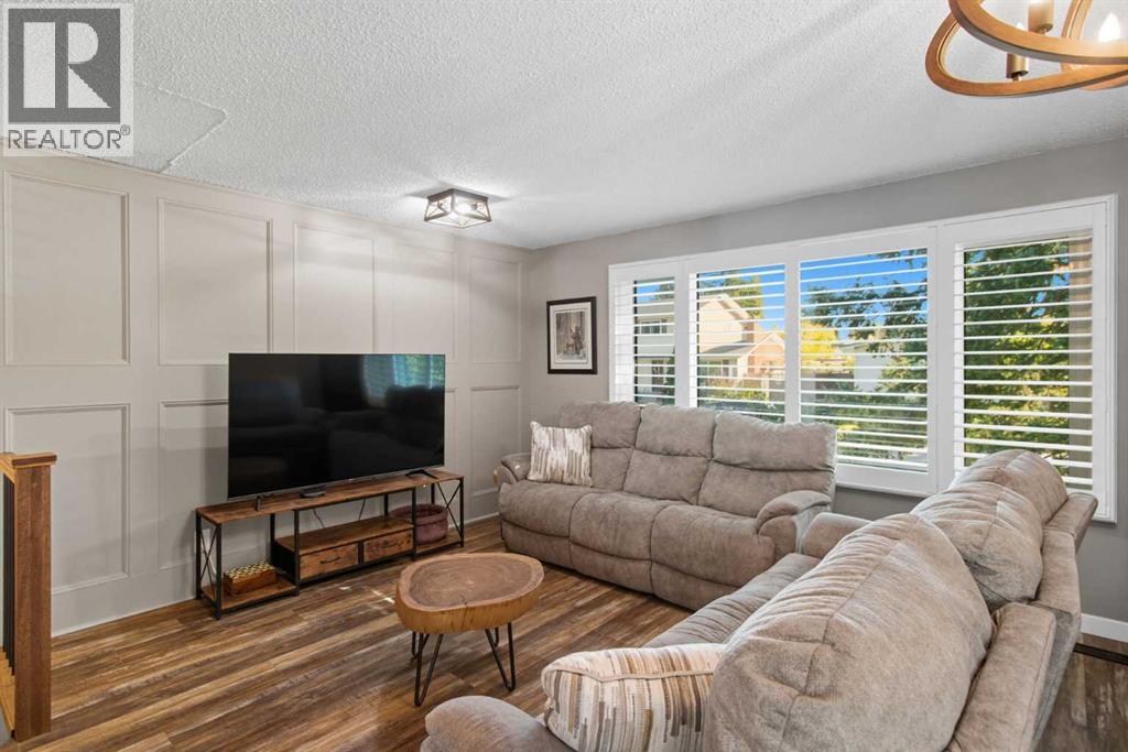 83 Brazeau Crescent SW