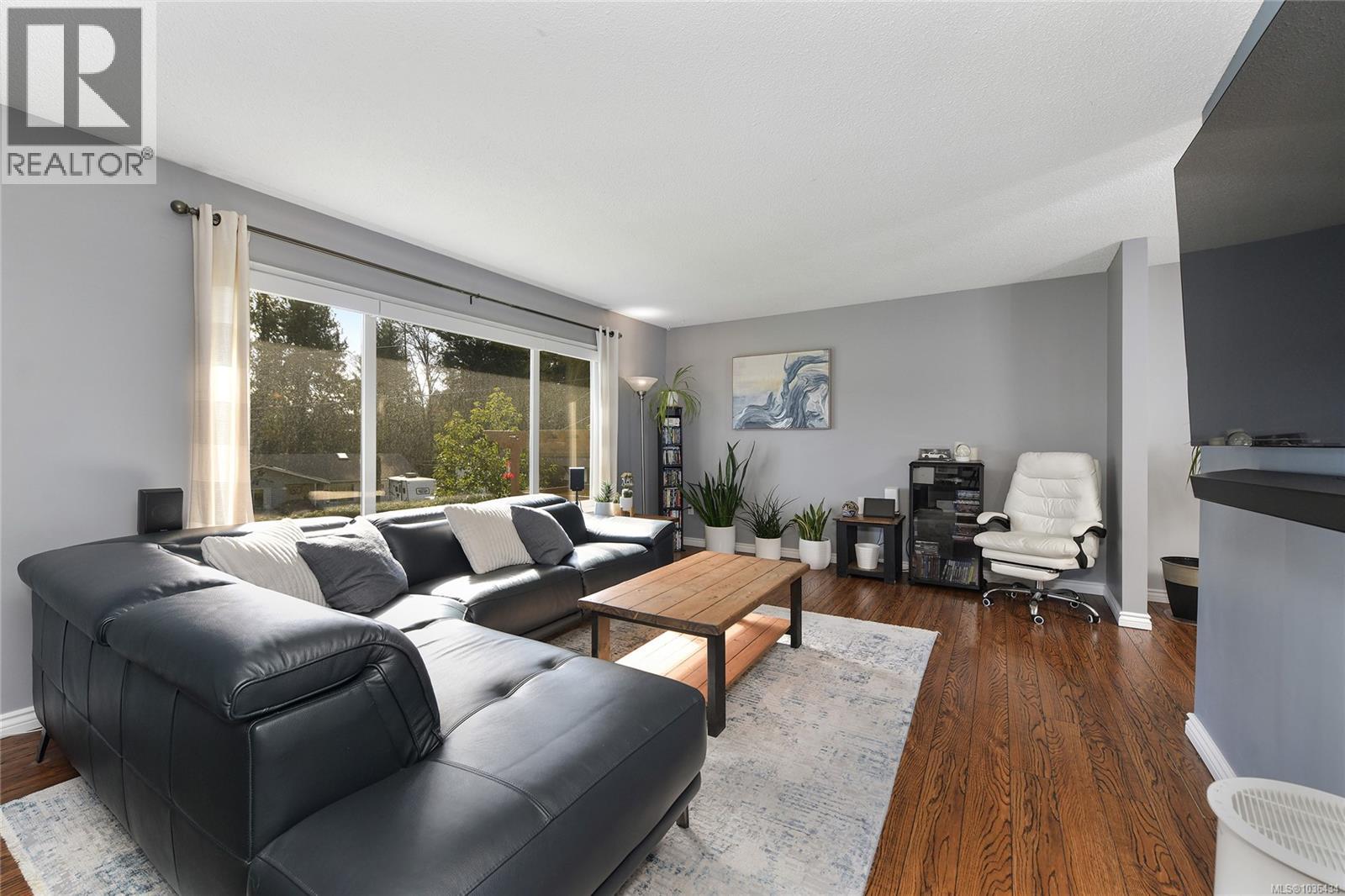 600 PHELPS Ave