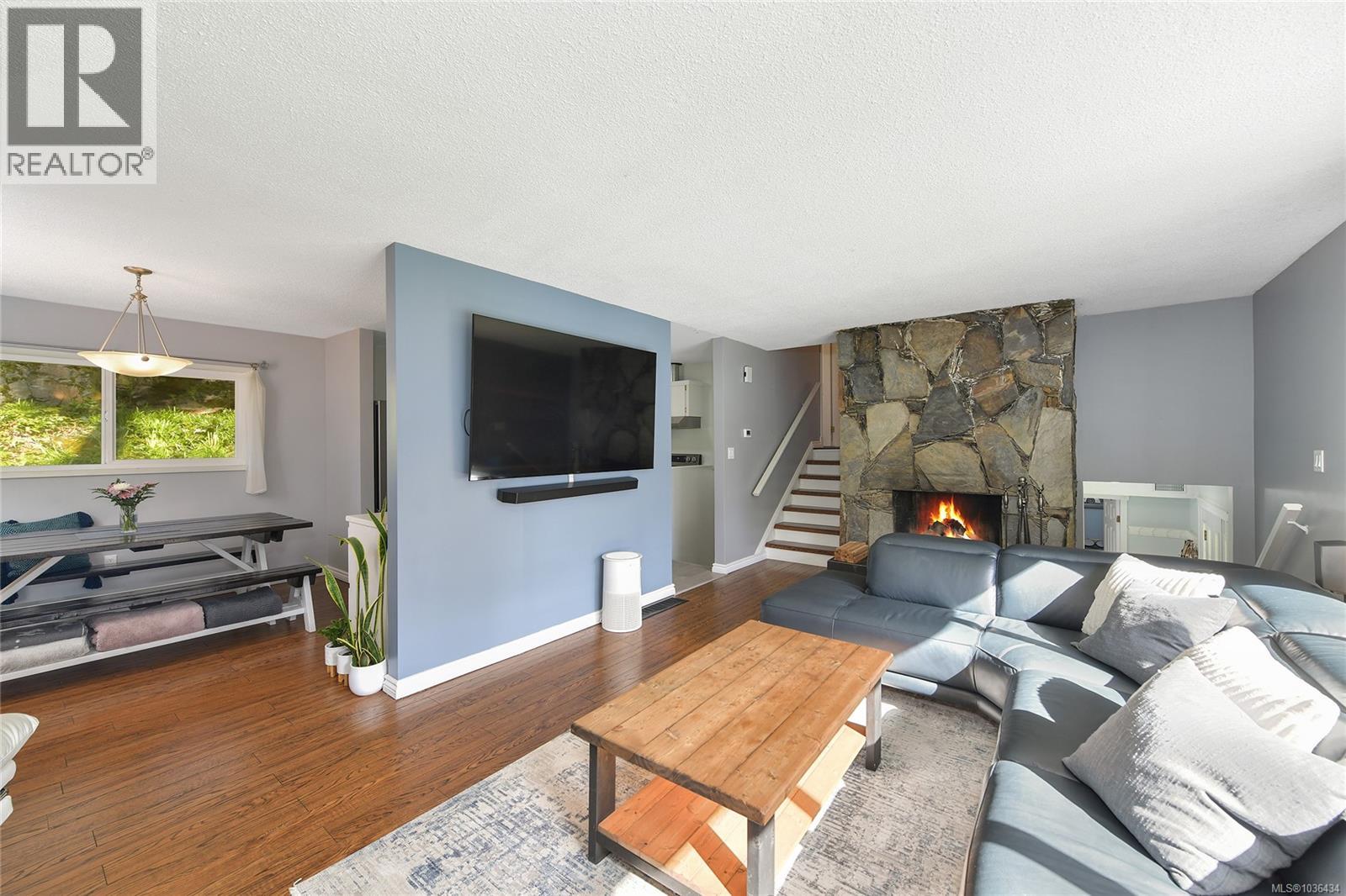 600 PHELPS Ave