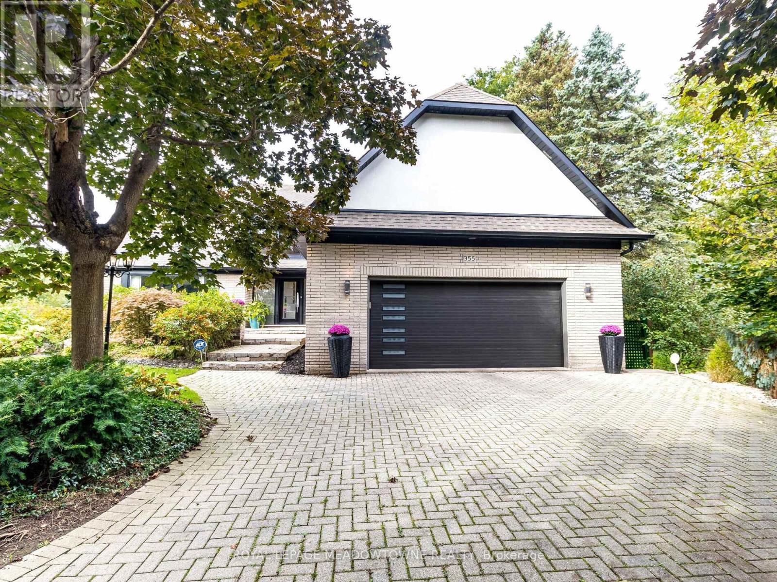 355 GOLF LINKS ROAD
