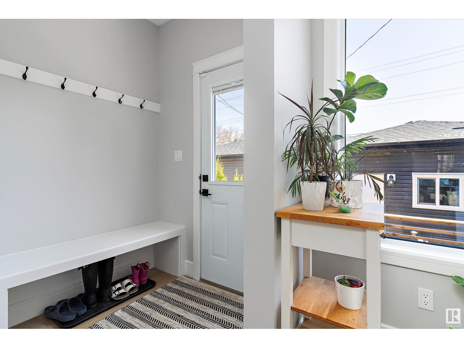 10735 130 ST NW