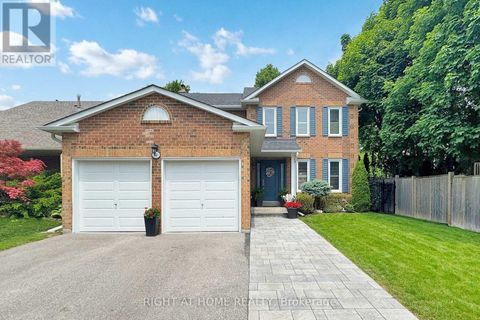 363 CROSSLAND GATE Newmarket (Glenway Estates) ON L3X1B5