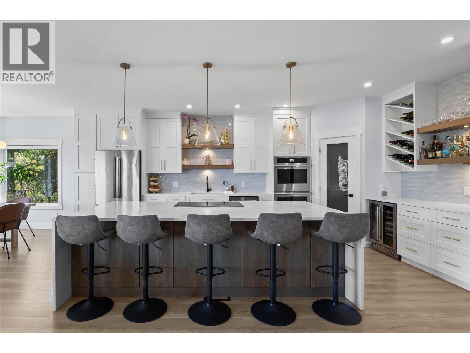 408 Quilchena Crescent