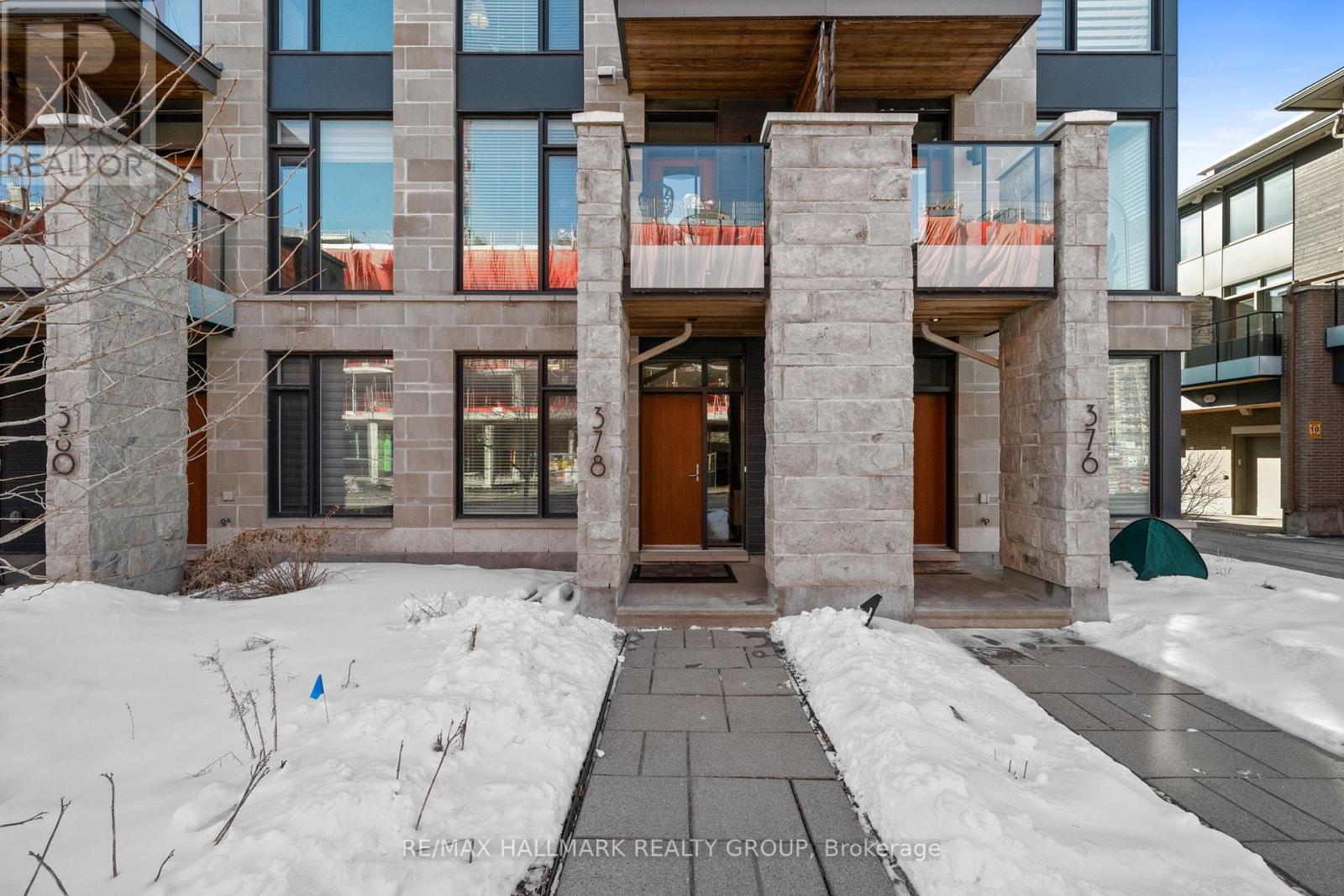 378 DESCHÂTELETS AVENUE