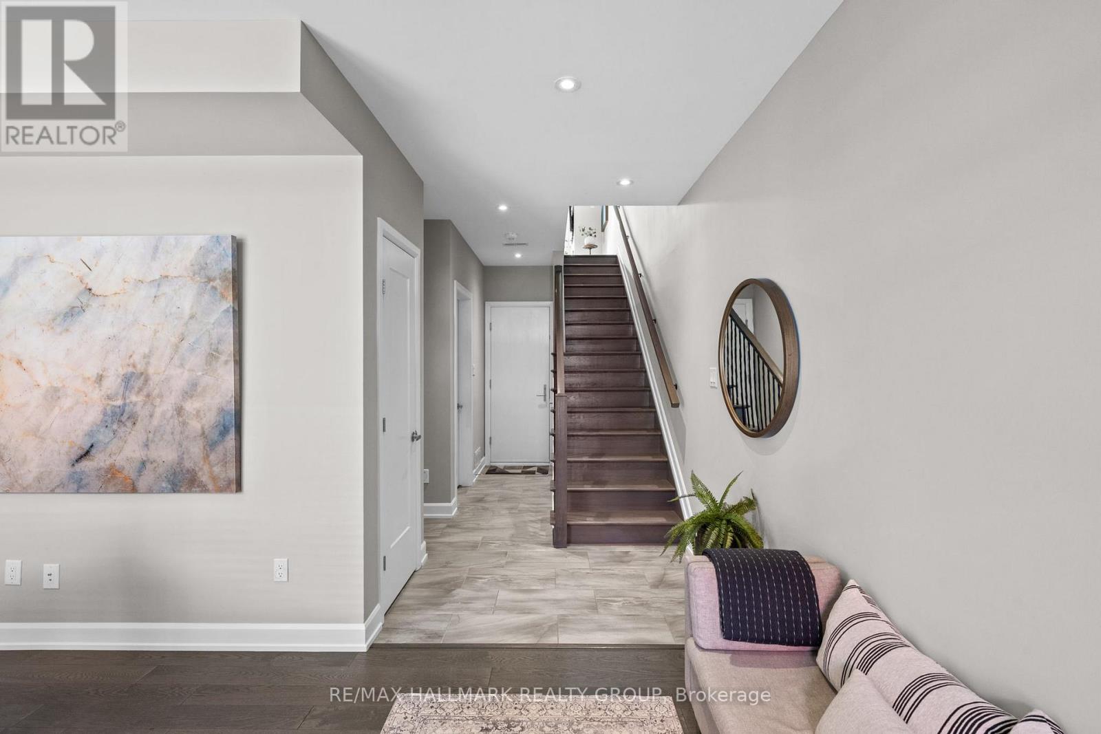 378 DESCHÂTELETS AVENUE