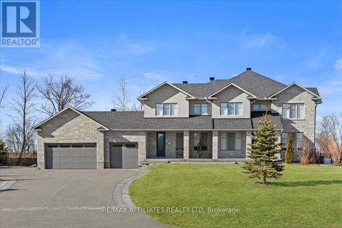 724 MCMANUS AVENUE Ottawa ON K4M0B2