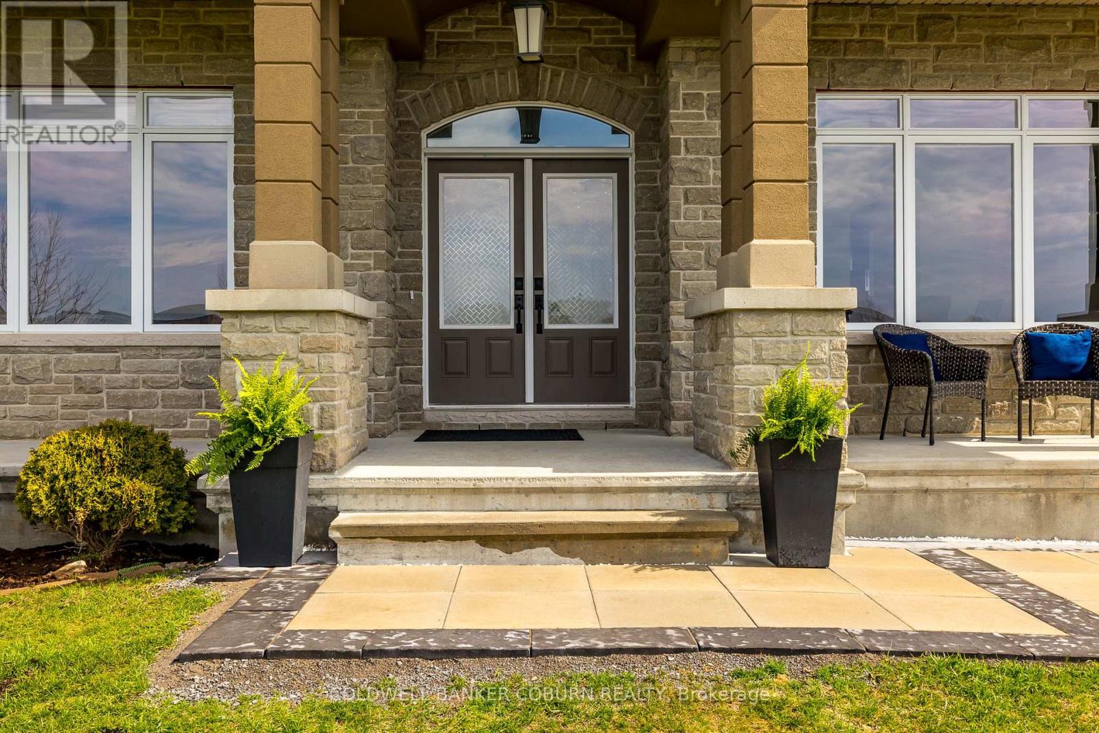 270 WEST LAKE CIRCLE