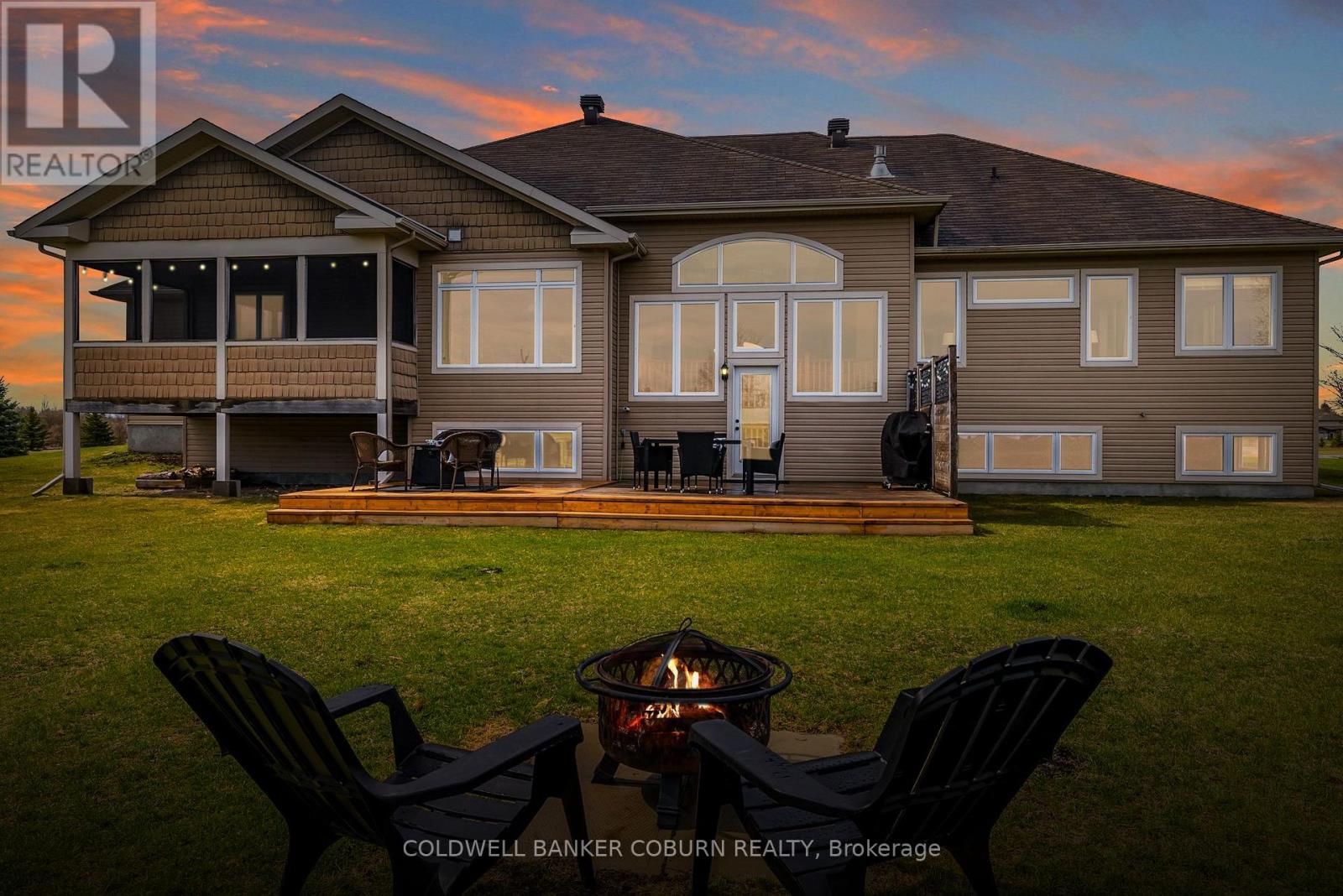 270 WEST LAKE CIRCLE