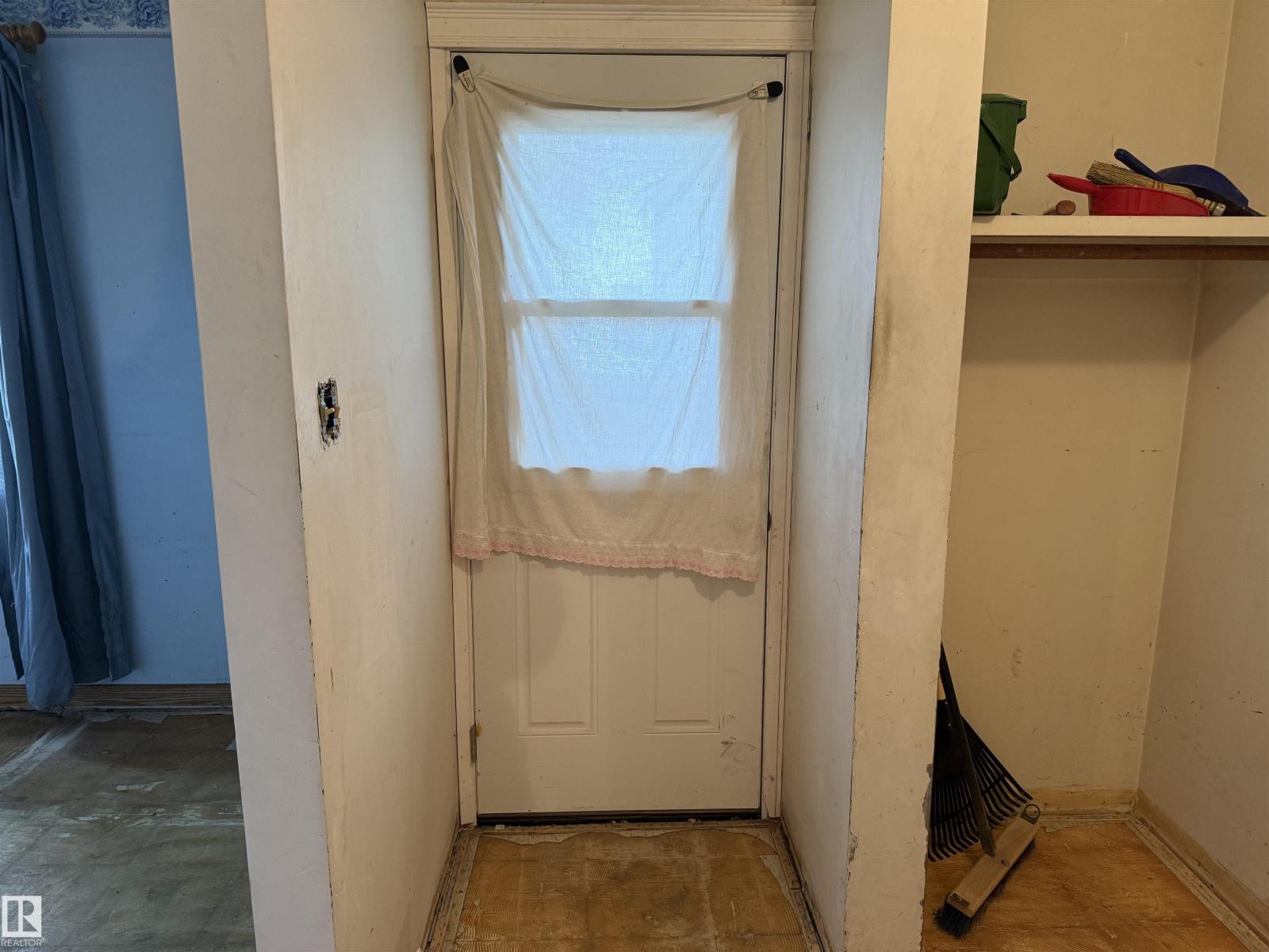 #10 8010 141 AV NW