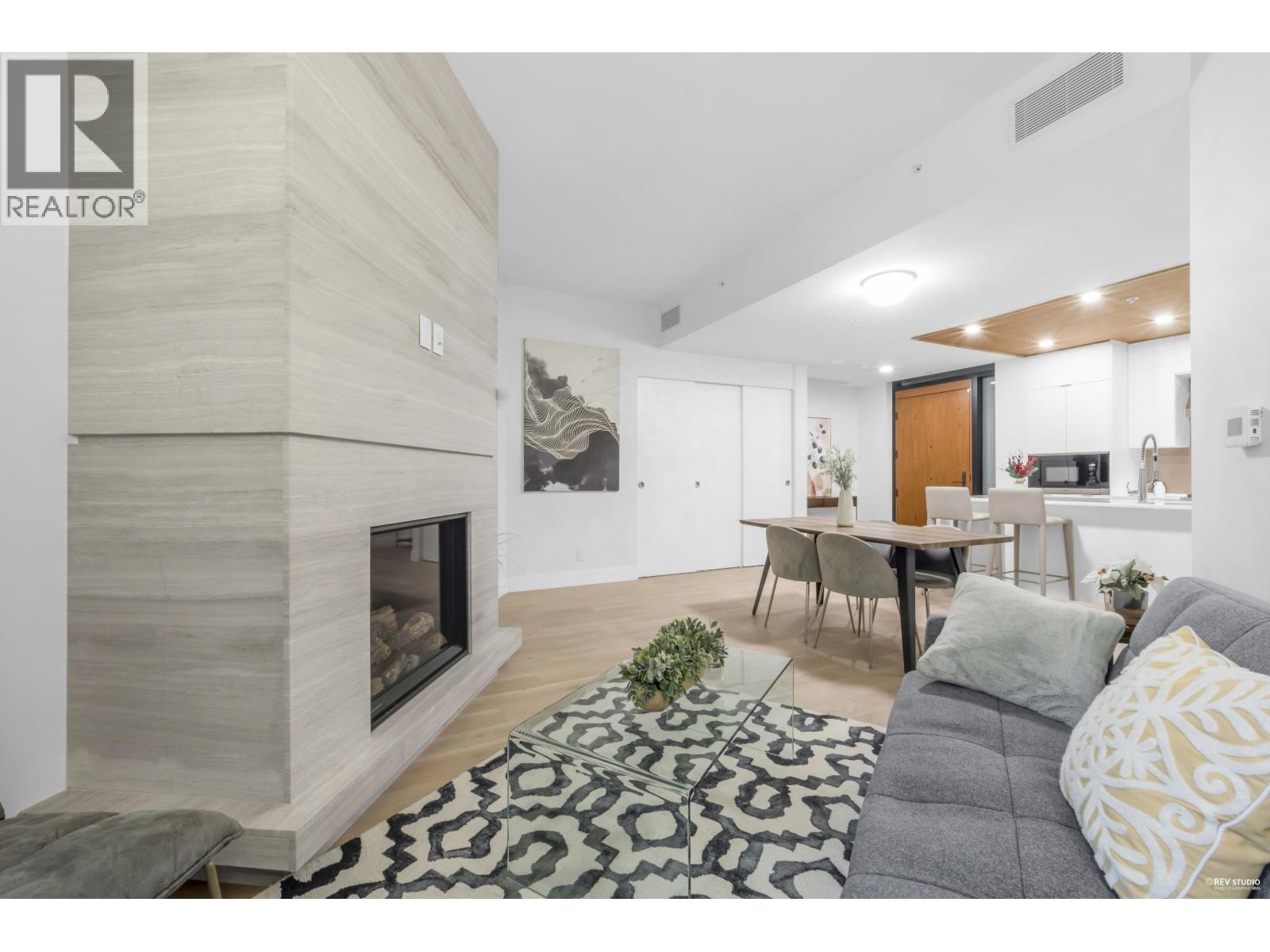 101 6699 NELSON AVENUE