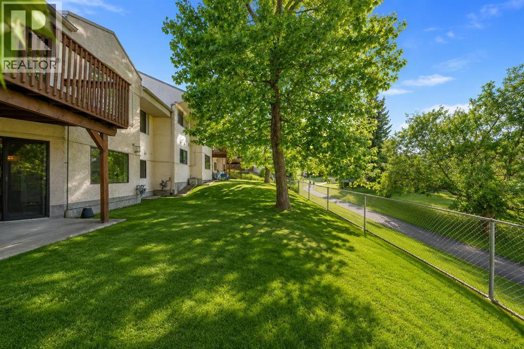 52 Sandarac Circle NW