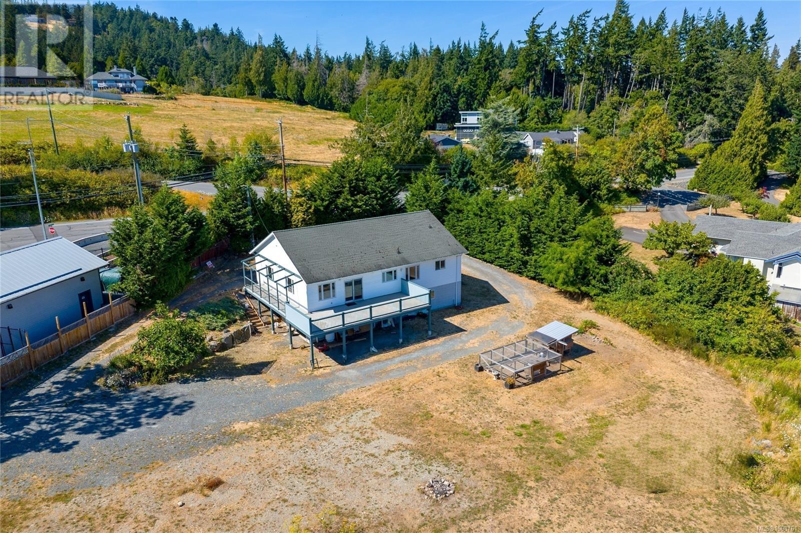 681 Lombard Dr