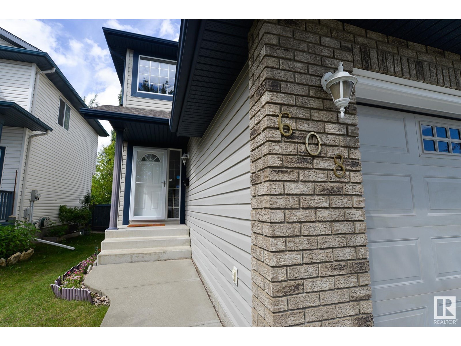 608 BECK CL SW
