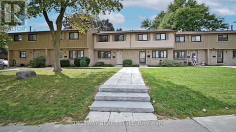 111 - 105 HANSEN ROAD N Brampton (Madoc) ON L6V3C9