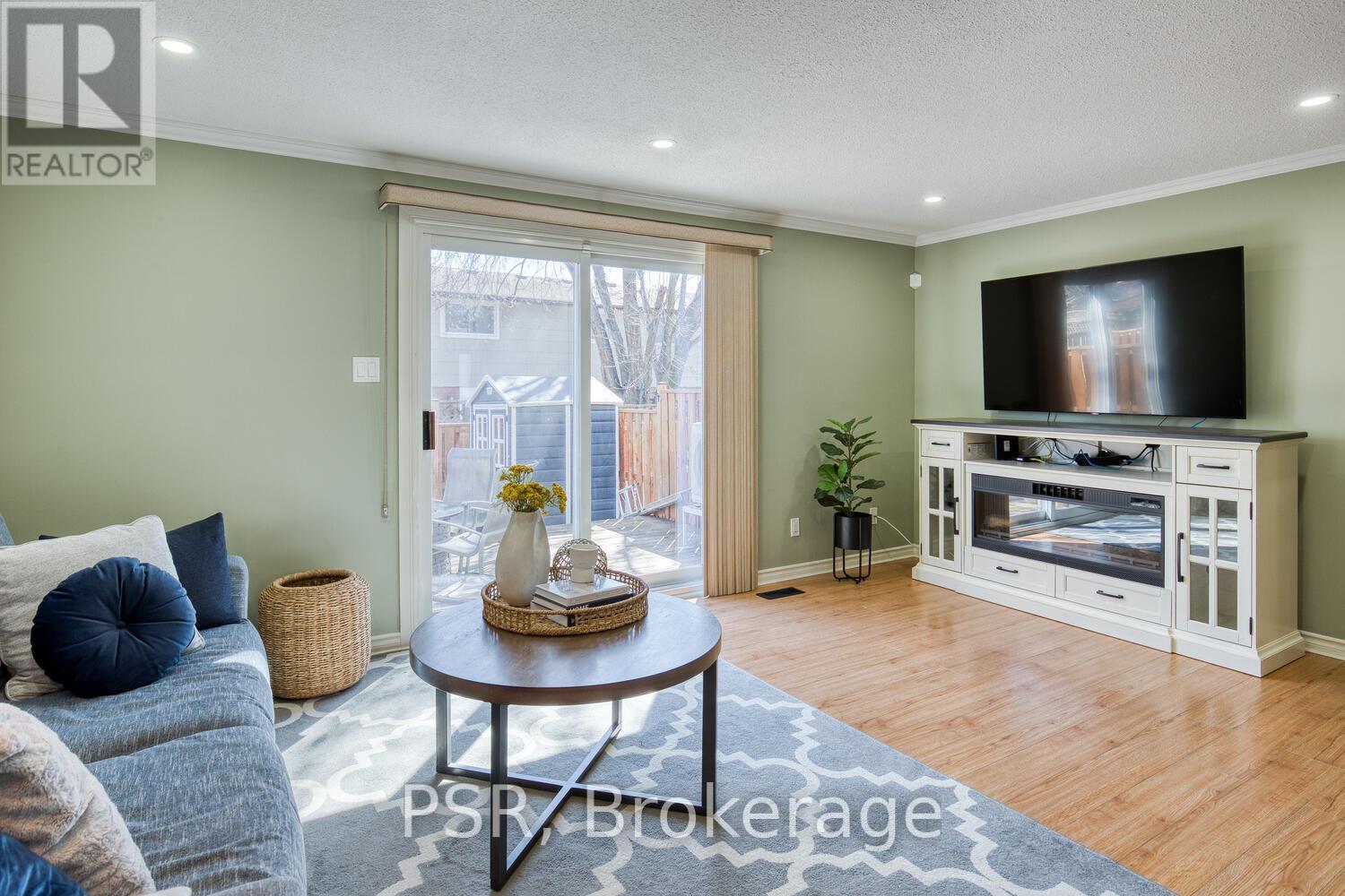 20 - 11 GRAND RIVER BOULEVARD