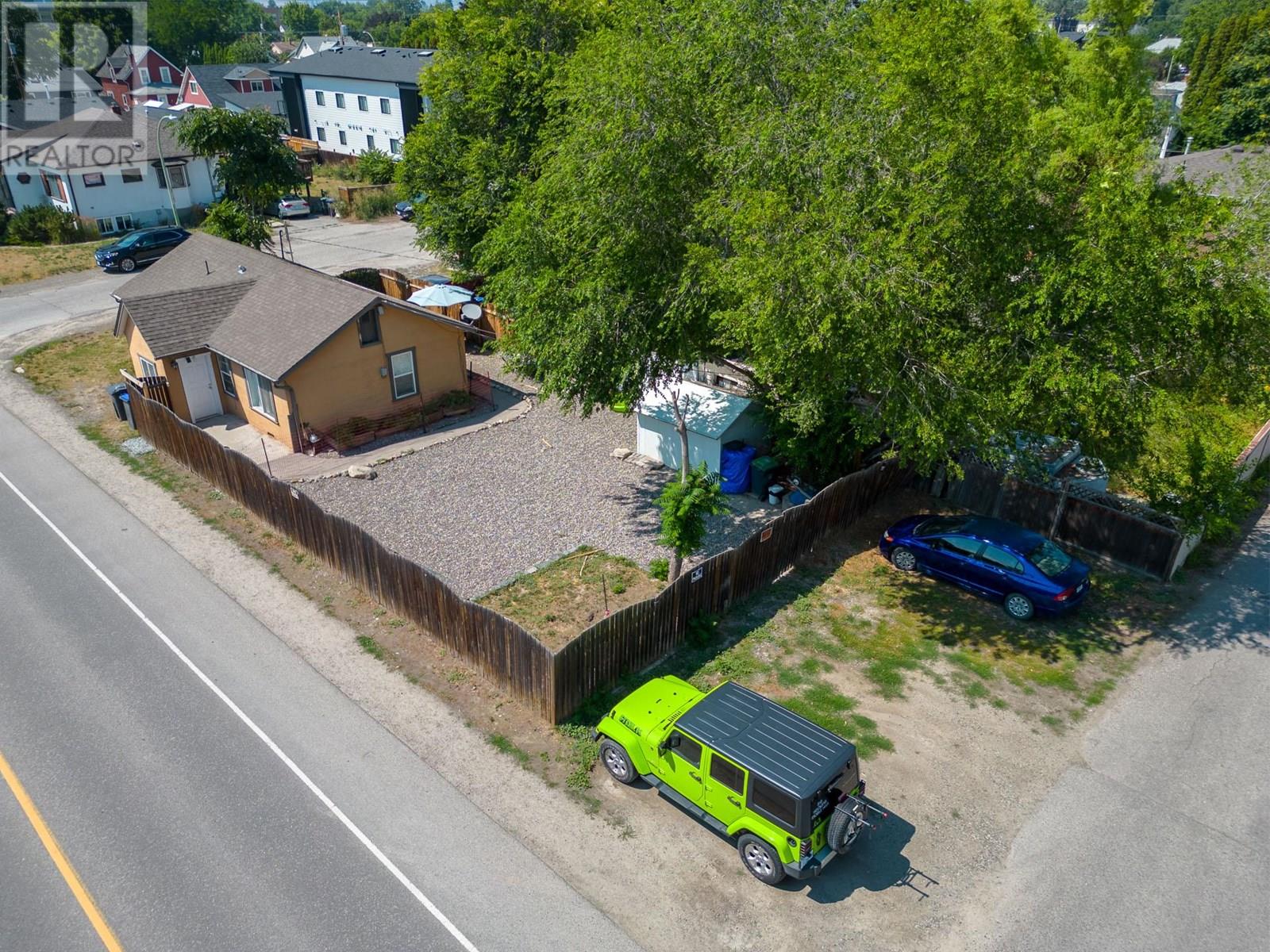 2293 Woodlawn Street