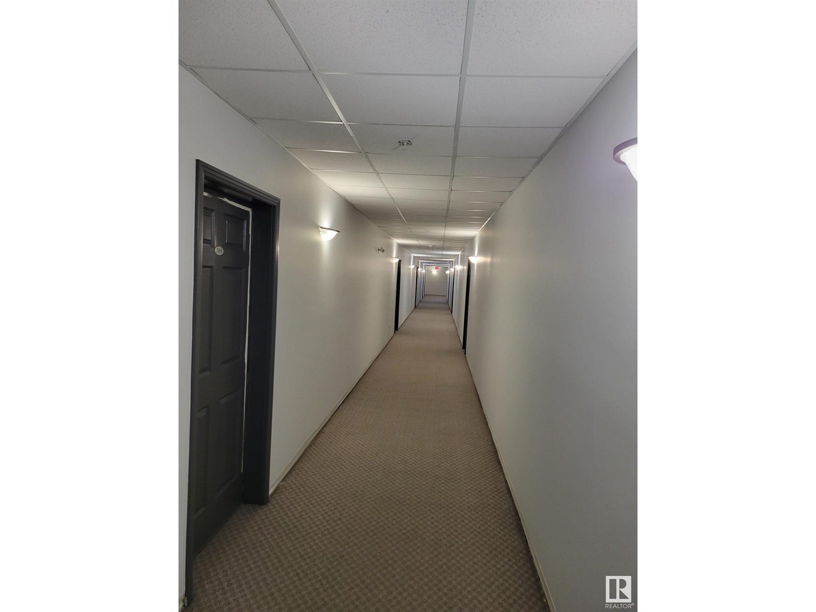 #311 5005 165 AV NW