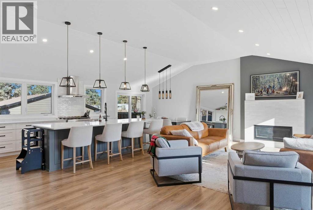 6725 Livingstone Drive SW