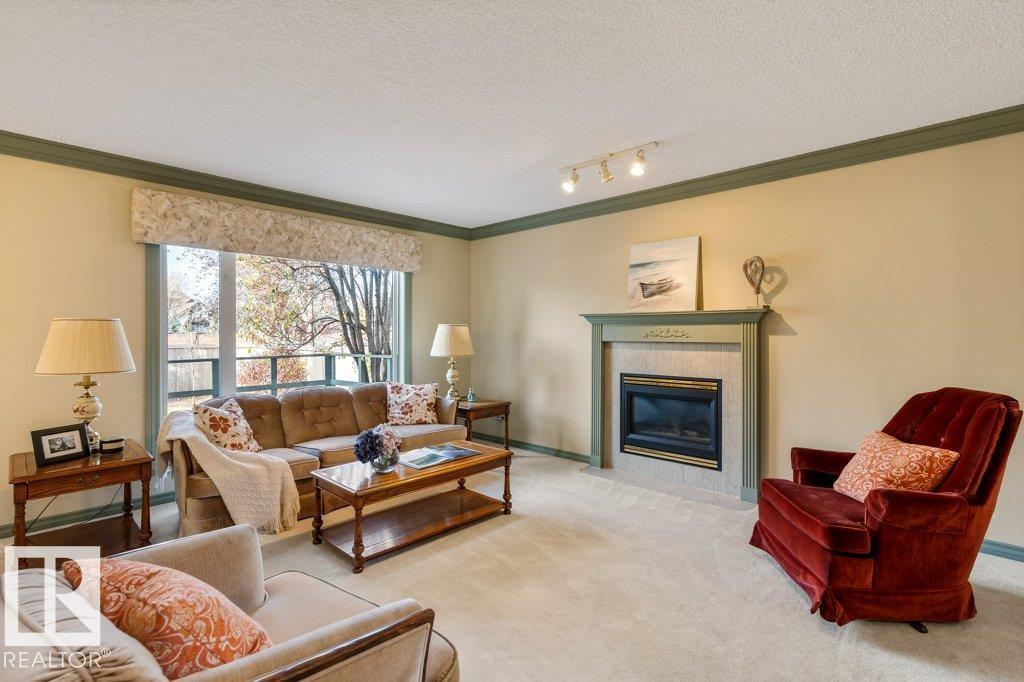 1120 118A ST NW