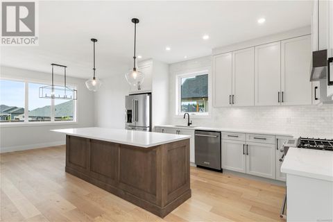3428 Rhys Rd Courtenay BC V9N7G3