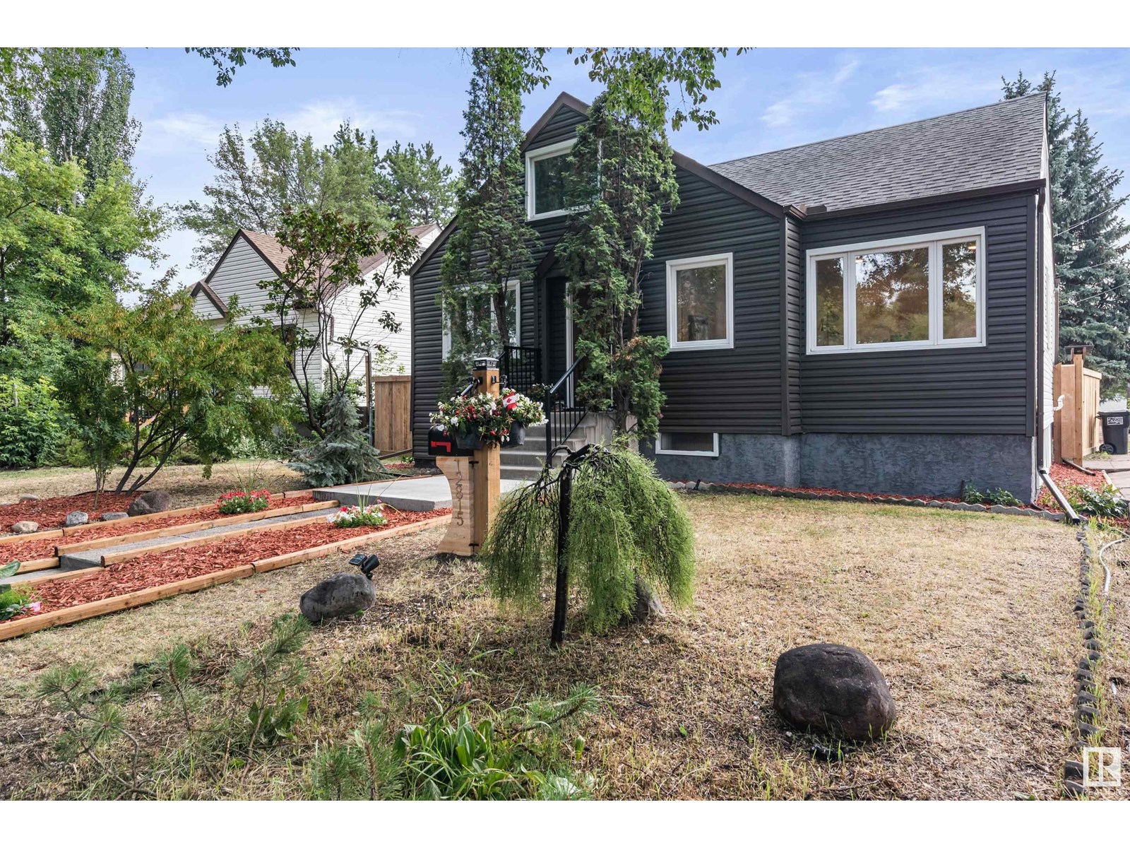 12815 119 AV NW