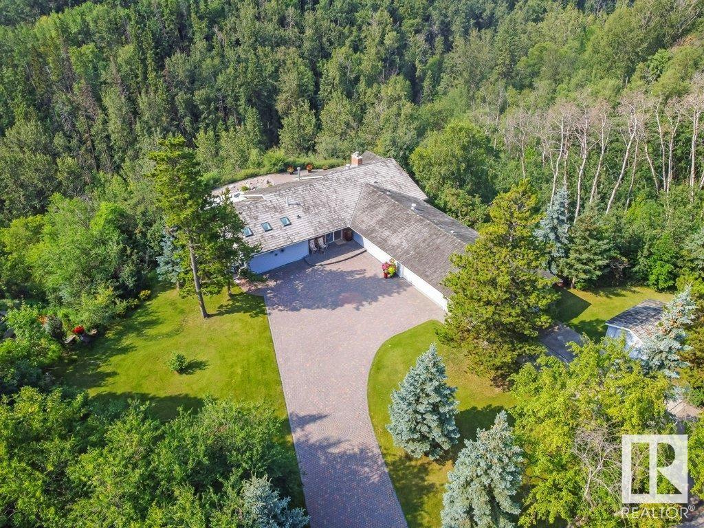 1 DONSDALE CR NW