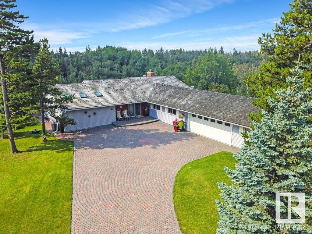 1 DONSDALE CR NW