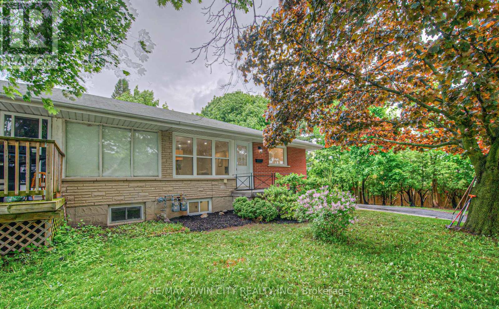 76 RAVINE DRIVE