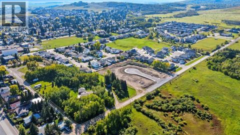 11 Dunham Court NW Diamond Valley AB T0L2A0