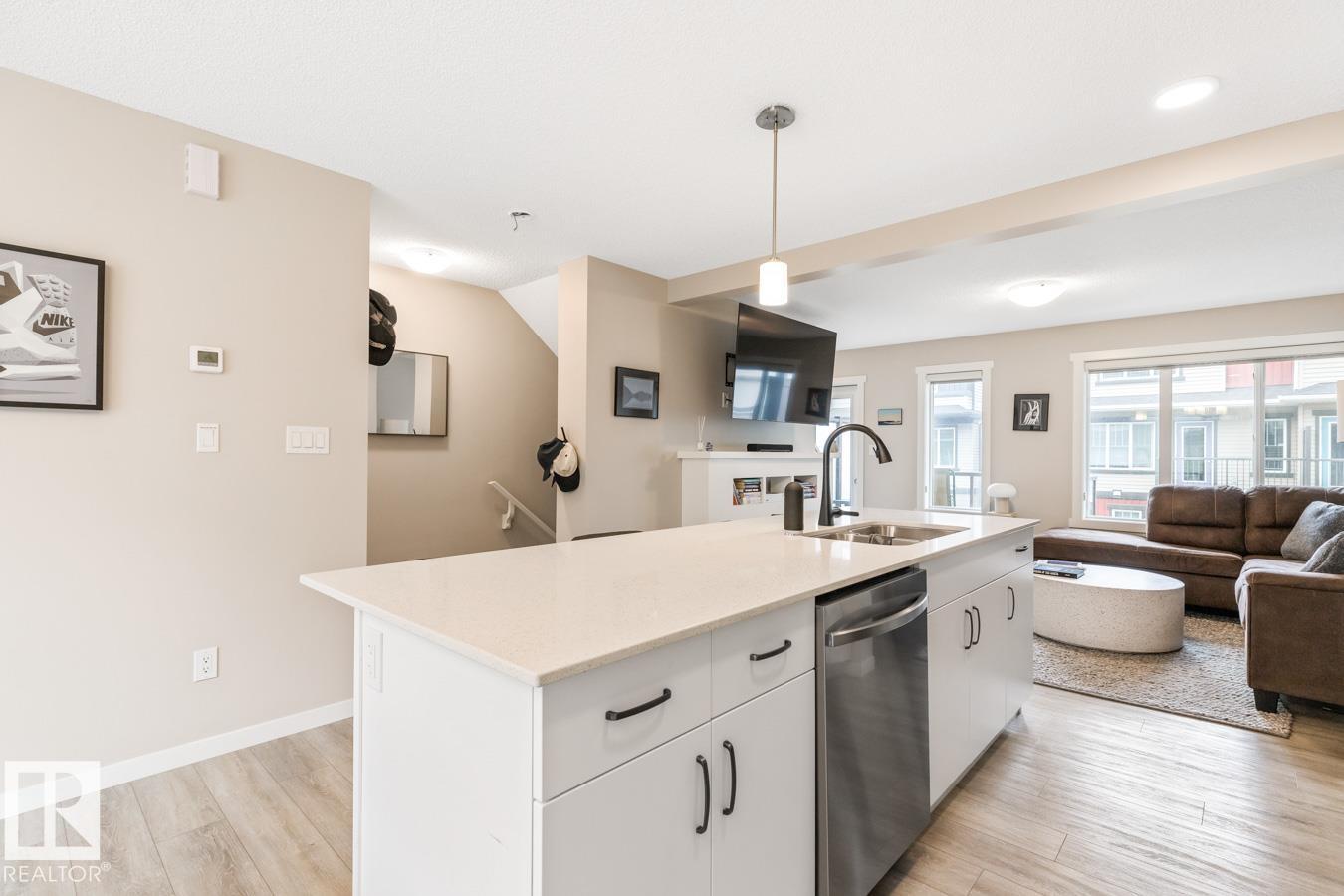 #110 1530 Tamarack BV NW