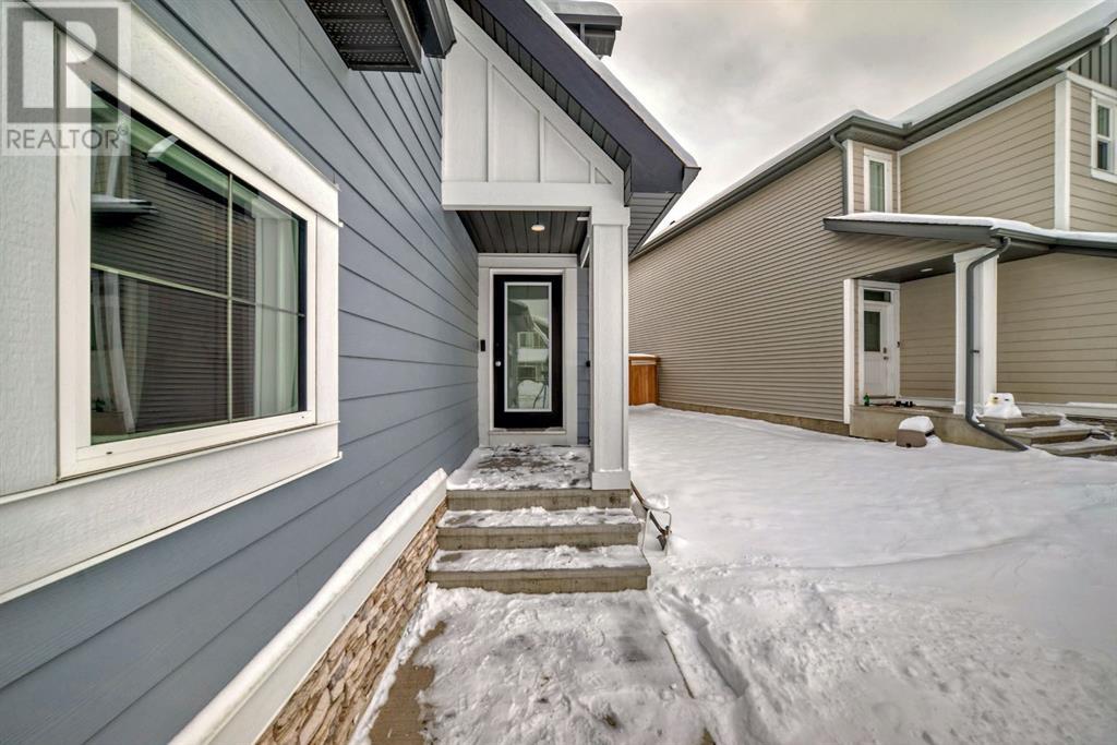 166 Creekstone Way SW