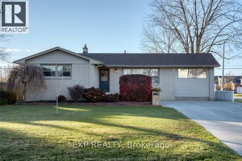 111 DANFORTH AVENUE Leamington ON N8H2R1