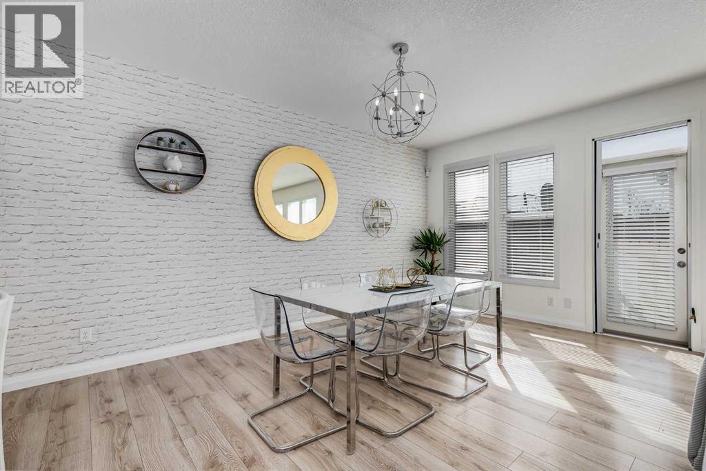 212 Auburn Meadows Crescent SE