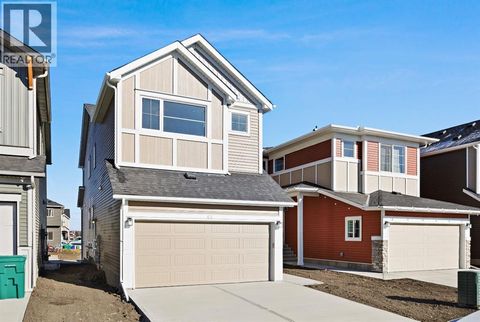 56 Fireside Common Cochrane AB T4C3H9