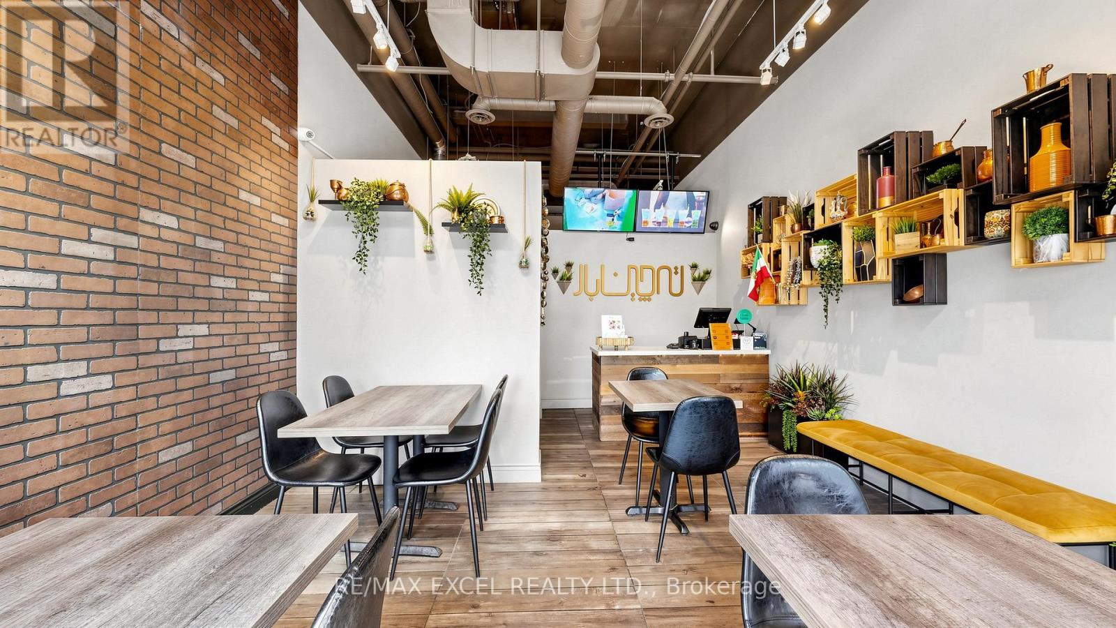 16 - 7181 YONGE STREET