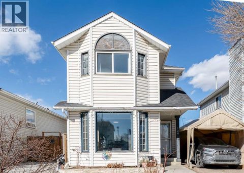 126 Erin Road SE Calgary AB T2B2W8