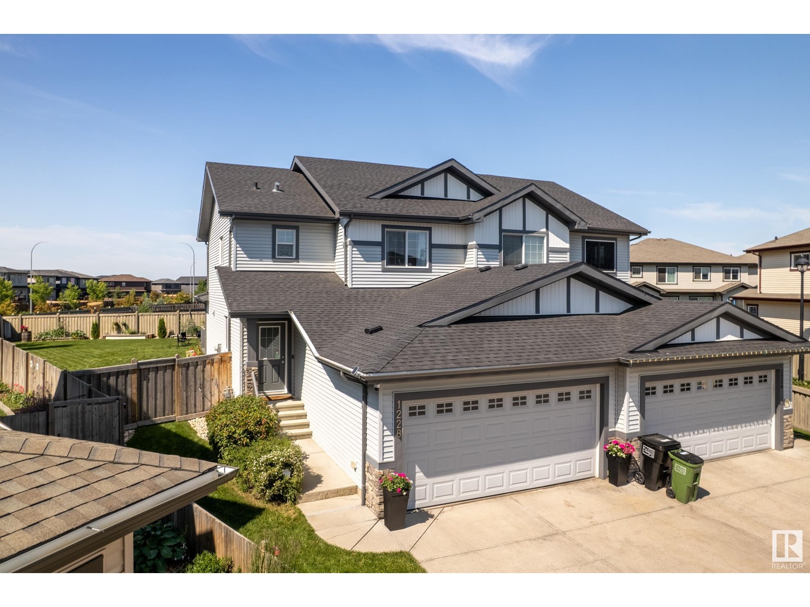 1228 176 ST SW