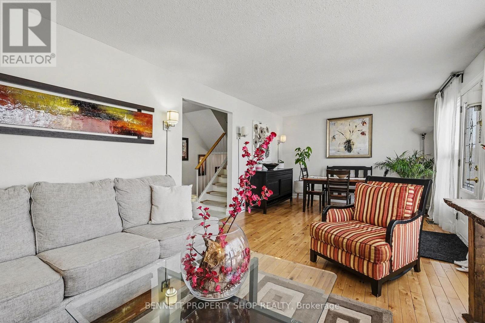 156 RUTHERFORD COURT