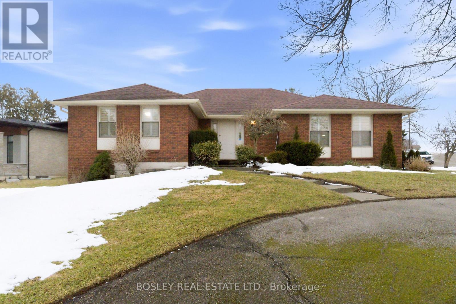 3 PINEHILL DRIVE