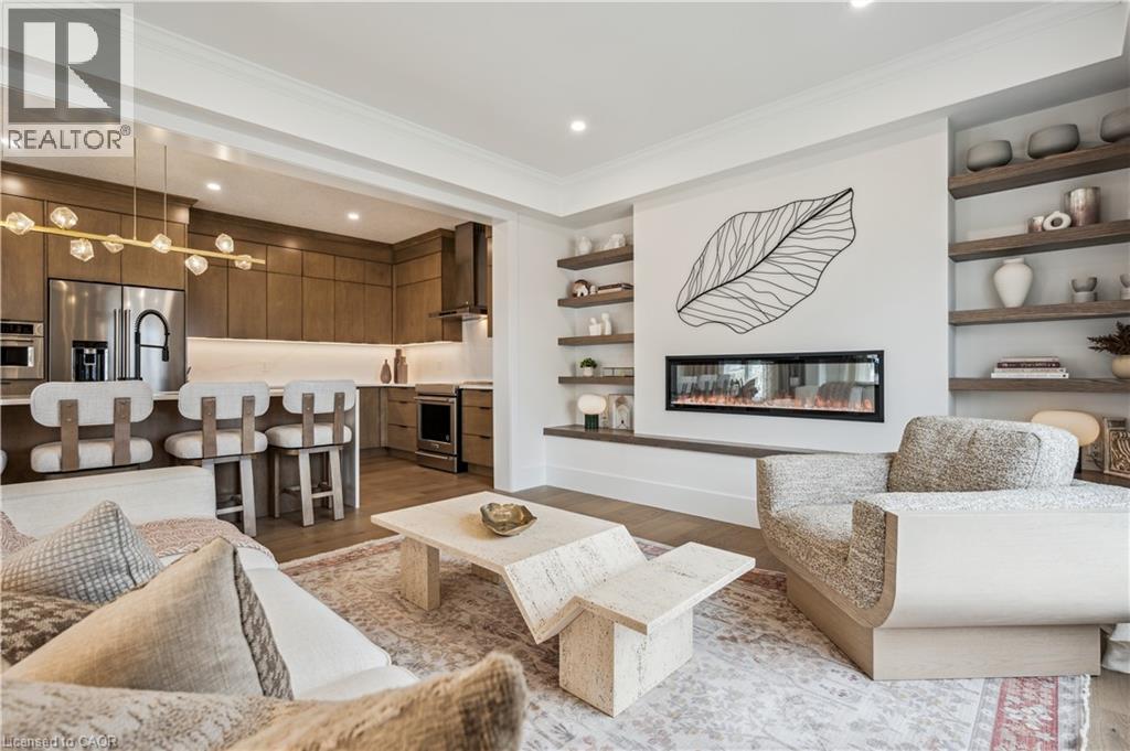 629 ANTON Crescent
