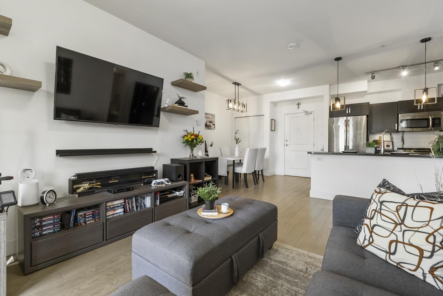 305 20062 FRASER HIGHWAY