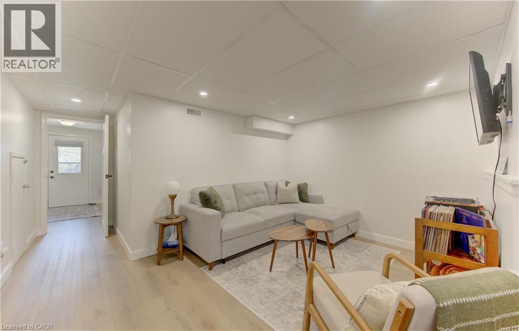 80 OLD COUNTRY Drive Unit# 2