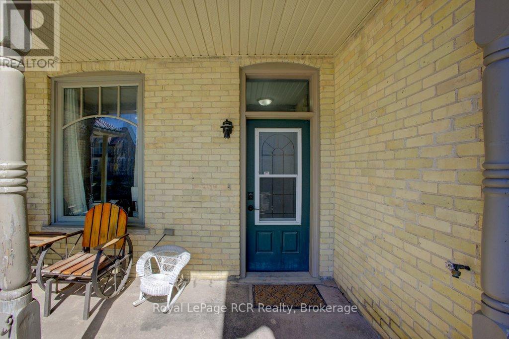 392047 GREY RD 109 ROAD