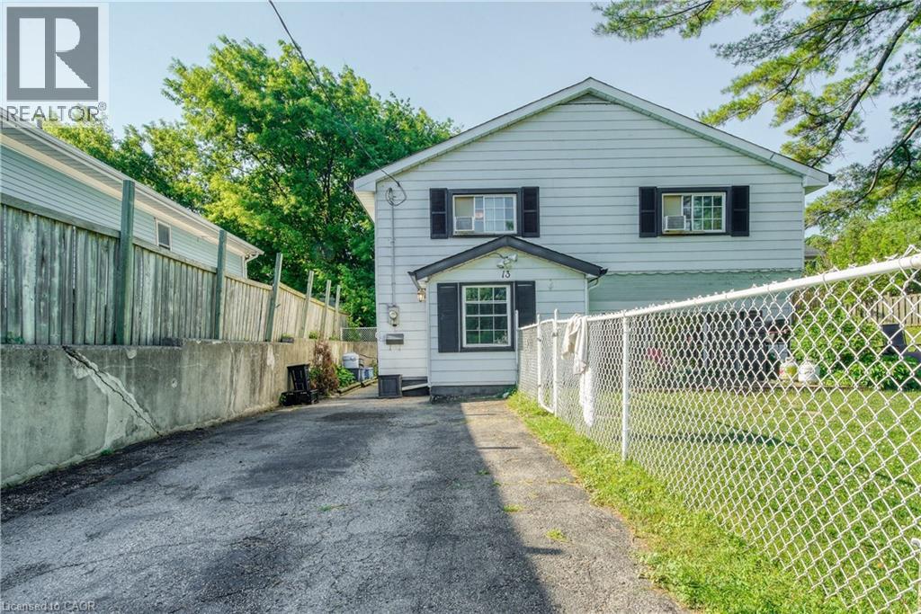 13 BROOKLYNNE Road