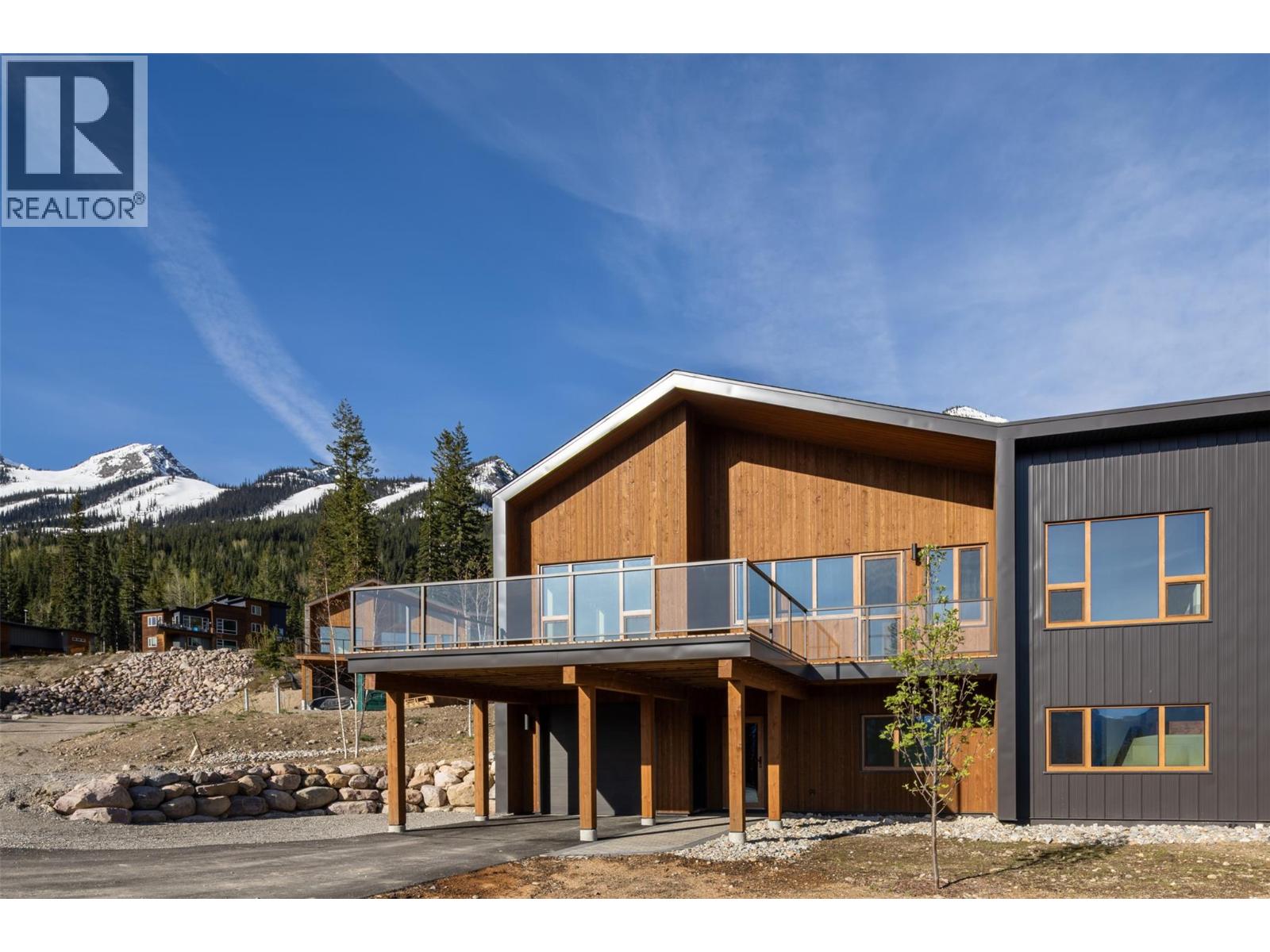 1654 HOWSE PASS